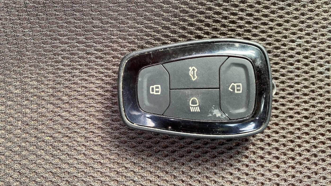 2020 Tata NEXON XZ PLUS (O) DIESEL, Diesel, Manual, 62,576 km, Key Close Up