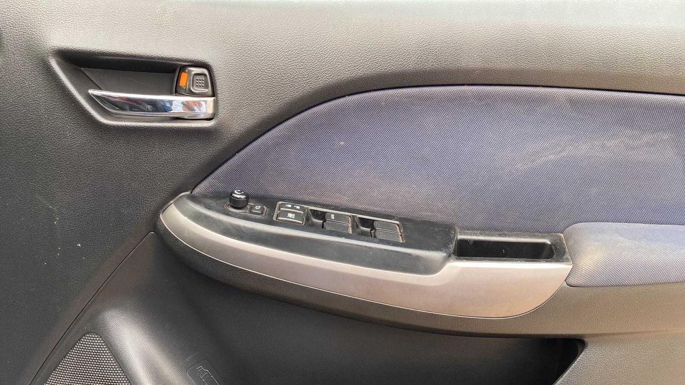 2020 Maruti Baleno ZETA PETROL 1.2, Petrol, Manual, 63,091 km, Driver Side Door Panels Control