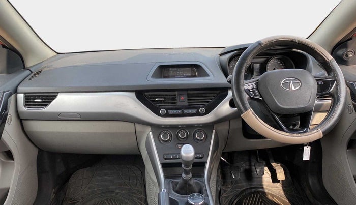 2017 Tata NEXON XM PETROL, Petrol, Manual, 68,052 km, Dashboard