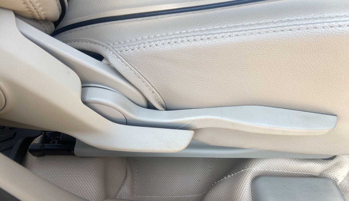 2022 Maruti Dzire ZXI AMT, Petrol, Automatic, 1,938 km, Driver Side Adjustment Panel