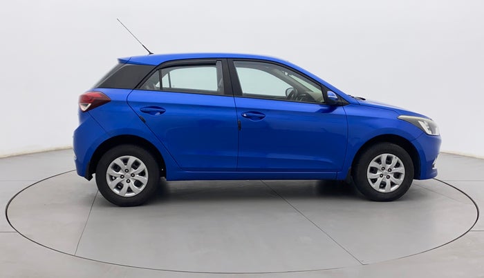 2017 Hyundai Elite i20 SPORTZ 1.2, Petrol, Manual, 20,162 km, Right Side View