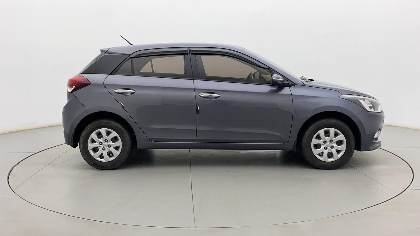 2017 Hyundai Elite i20 SPORTZ 1.2, Petrol, Manual, 28,088 km, Right Side View