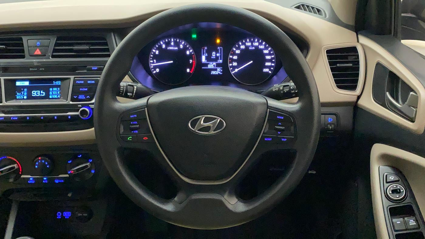 2017 Hyundai Elite i20 SPORTZ 1.2, Petrol, Manual, 28,088 km, Steering Wheel Close Up