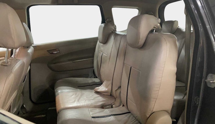 2017 Maruti Ertiga VXI, Petrol, Manual, 73,042 km, Right Side Rear Door Cabin