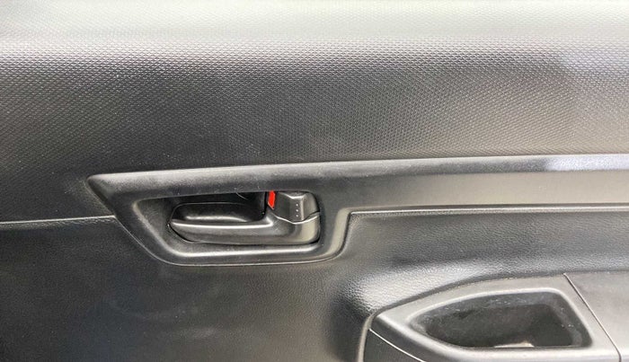 2019 Maruti S PRESSO VXI, Petrol, Manual, 54,923 km, Driver Side Door Panels Control