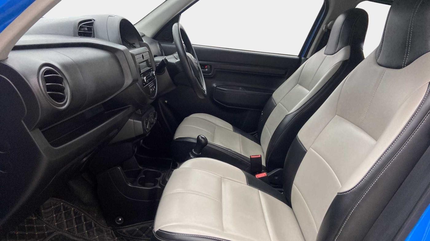 2019 Maruti S PRESSO VXI, Petrol, Manual, 54,923 km, Right Side Front Door Cabin