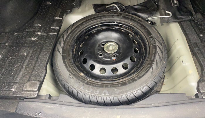 2019 Toyota YARIS J MT, Petrol, Manual, 1,27,430 km, Spare Tyre