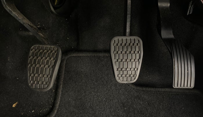 2024 Tata NEXON Smart + 1.5, Diesel, Manual, 19,983 km, Pedals