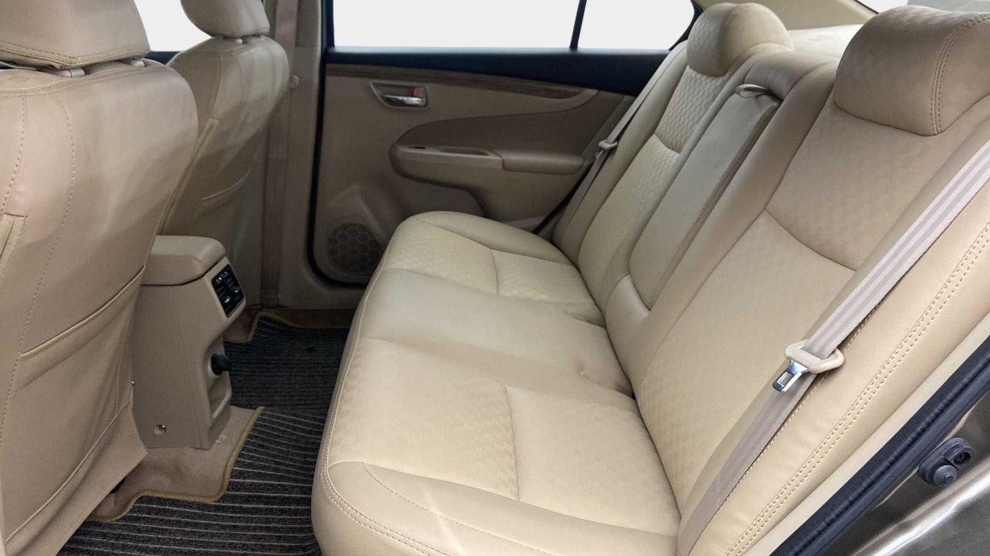 2019 Maruti Ciaz DELTA 1.5 SHVS MT PETROL, Petrol, Manual, 4,511 km, Right Side Rear Door Cabin