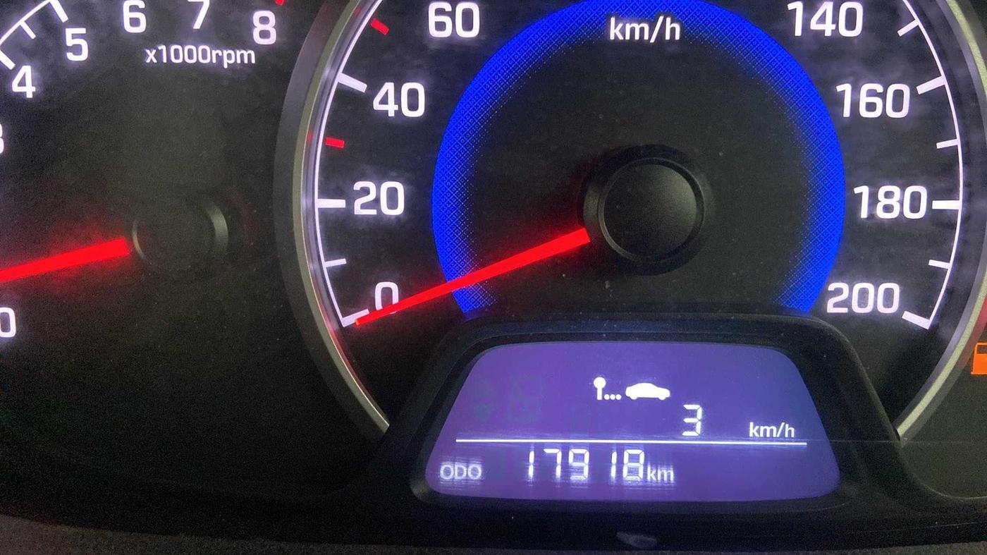 2018 Hyundai Grand i10 SPORTZ (O) 1.2 KAPPA VTVT, Petrol, Manual, 17,900 km, Odometer Image