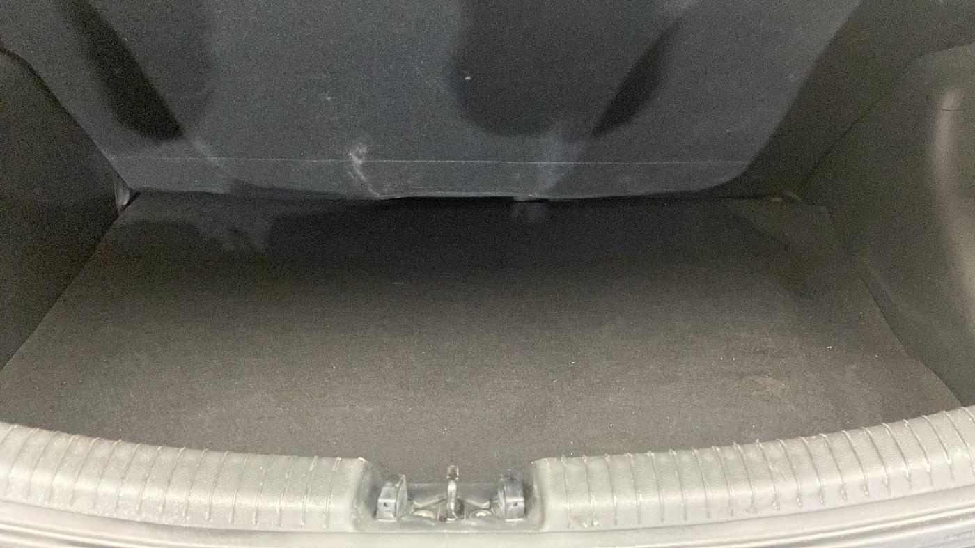 2018 Hyundai Grand i10 SPORTZ (O) 1.2 KAPPA VTVT, Petrol, Manual, 17,900 km, Boot Inside