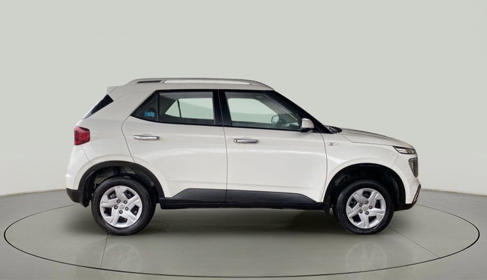 2020 Hyundai VENUE S 1.2, Petrol, Manual, 17,308 km, Right Side View
