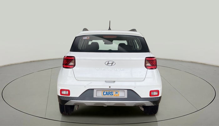 2020 Hyundai VENUE S 1.2, Petrol, Manual, 17,308 km, Back/Rear