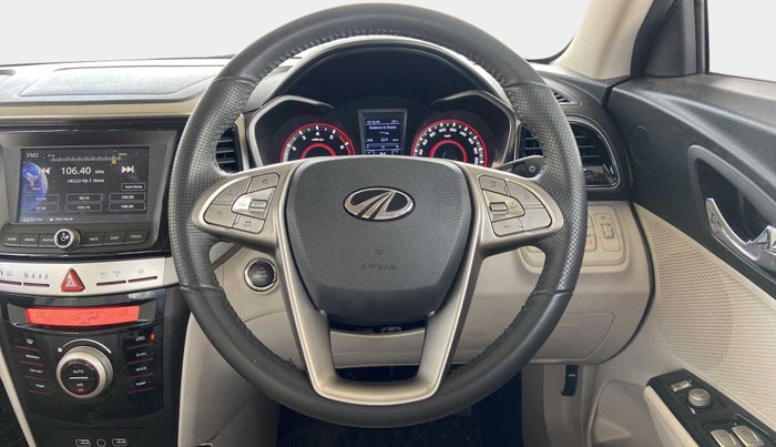 2021 Mahindra XUV300 W8 (O) 1.2 PETROL AMT, Petrol, Automatic, 7,093 km, Steering Wheel Close Up