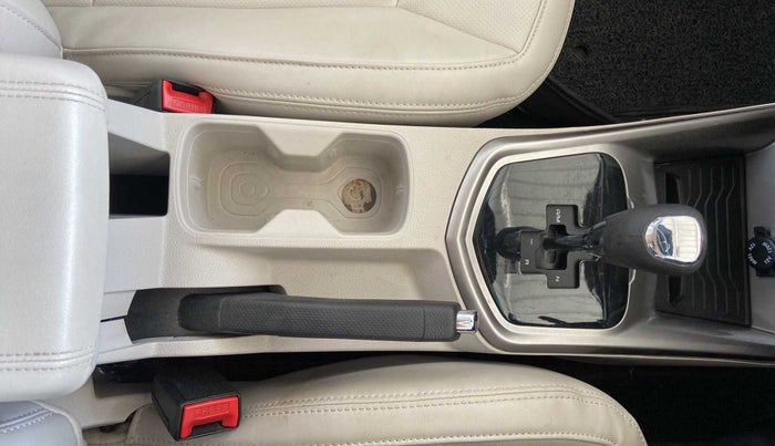 2021 Mahindra XUV300 W8 (O) 1.2 PETROL AMT, Petrol, Automatic, 7,093 km, Gear Lever