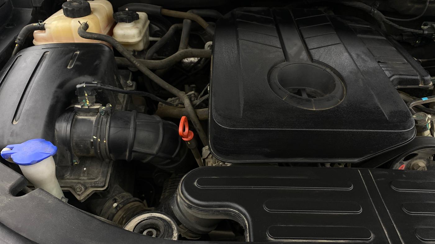 2019 Mahindra ALTURAS G4 4WD AT, Diesel, Automatic, 77,665 km, Engine View - Right