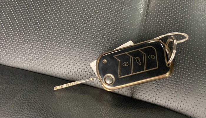 2021 Mahindra Thar LX PETROL HT 4WD AT, Petrol, Automatic, 13,934 km, Key Close Up