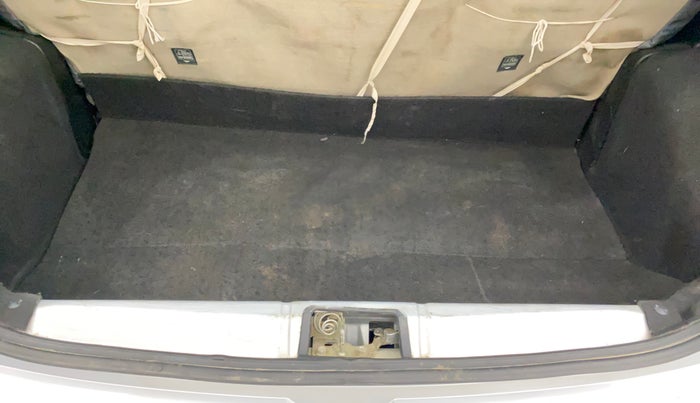 2017 Toyota Etios Liva G, Petrol, Manual, 50,222 km, Boot Inside