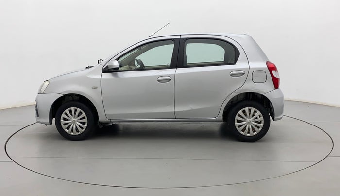 2017 Toyota Etios Liva G, Petrol, Manual, 50,222 km, Left Side