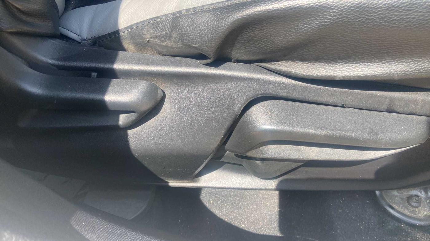 2020 Tata NEXON XZA PLUS (O) PETROL, Petrol, Automatic, 15,493 km, Driver Side Adjustment Panel