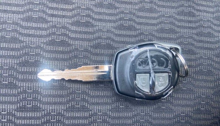 2023 Maruti BREZZA VXI SMART HYBRID, Petrol, Manual, 2,676 km, Key Close Up