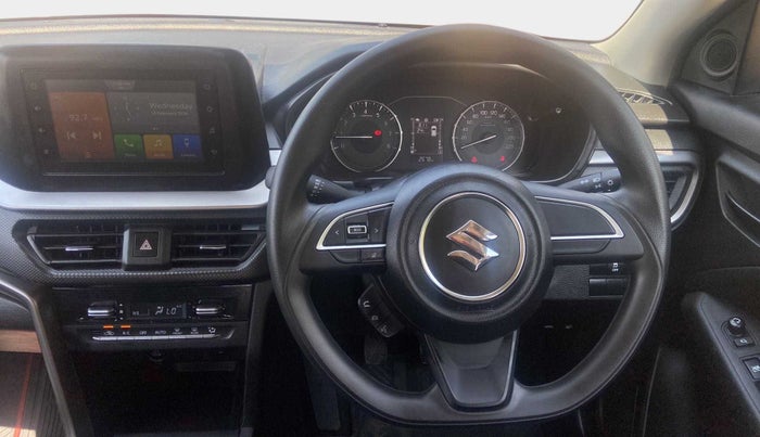 2023 Maruti BREZZA VXI SMART HYBRID, Petrol, Manual, 2,676 km, Steering Wheel Close Up