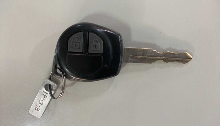 2016 Maruti Swift VXI, Petrol, Manual, 26,214 km, Key Close Up