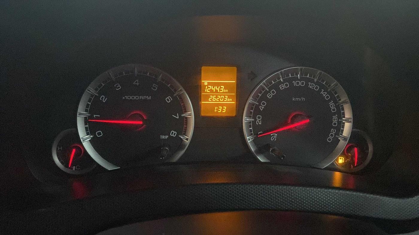 2016 Maruti Swift VXI, Petrol, Manual, 26,214 km, Odometer Image