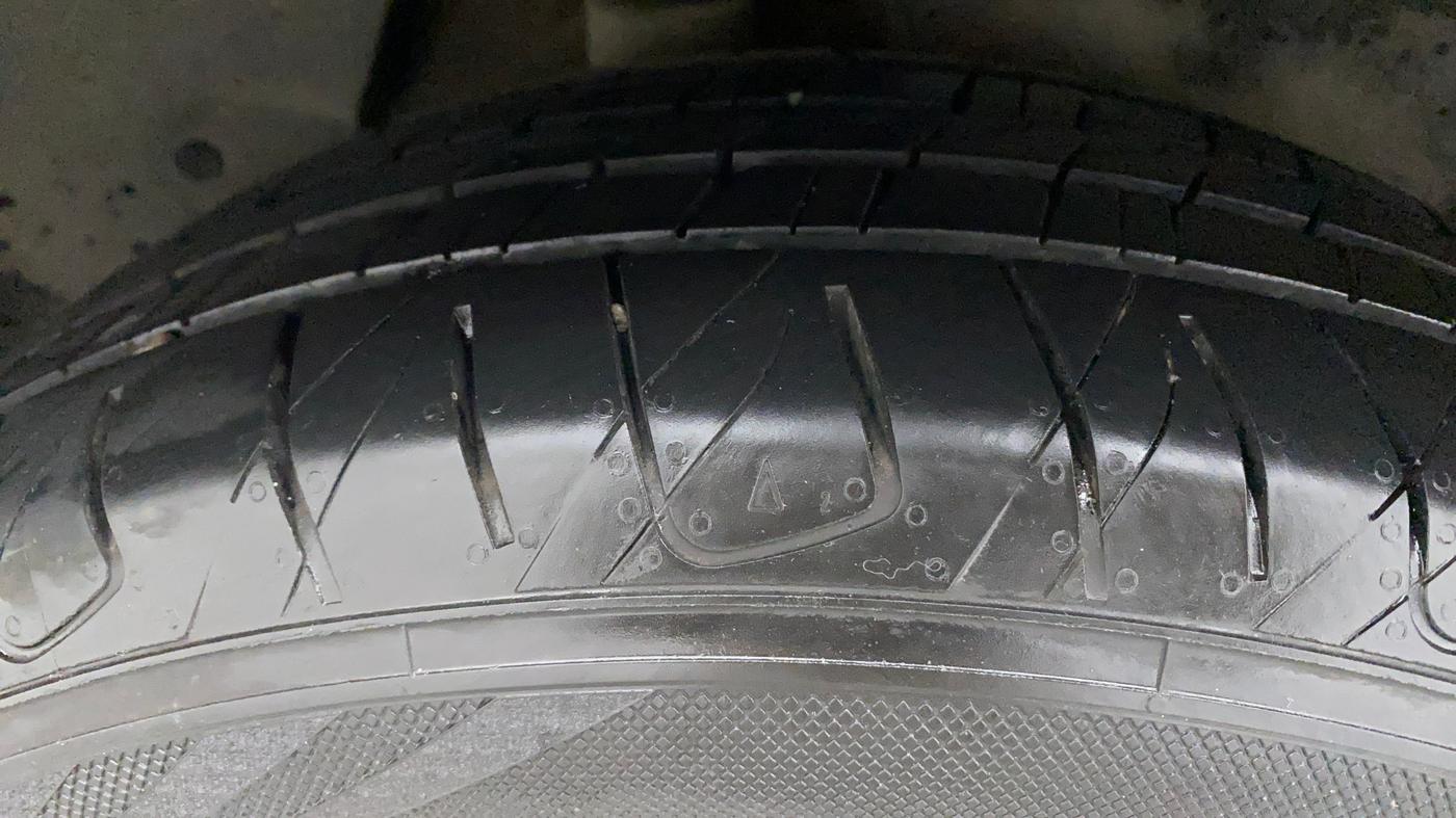 2019 Hyundai Creta SX AT 1.6 PETROL, Petrol, Automatic, 44,269 km, Right Rear Tyre Tread