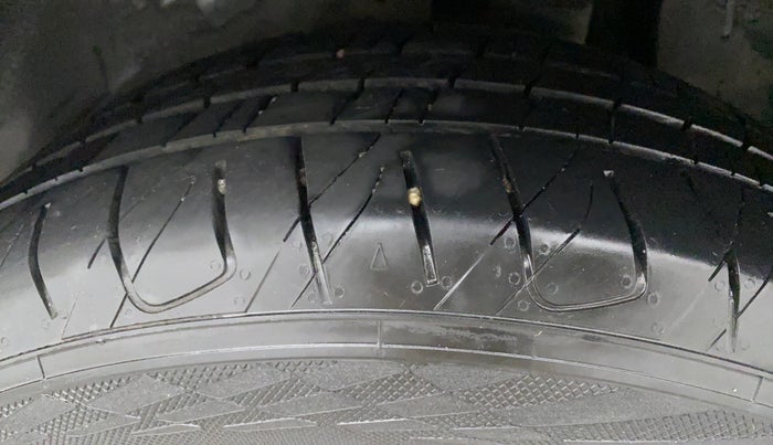 2019 Hyundai Creta SX AT 1.6 PETROL, Petrol, Automatic, 44,269 km, Left Rear Tyre Tread