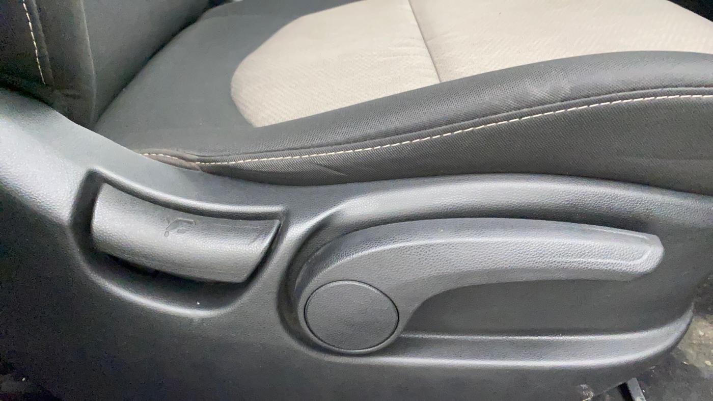 2019 Hyundai Creta SX AT 1.6 PETROL, Petrol, Automatic, 44,269 km, Driver Side Adjustment Panel
