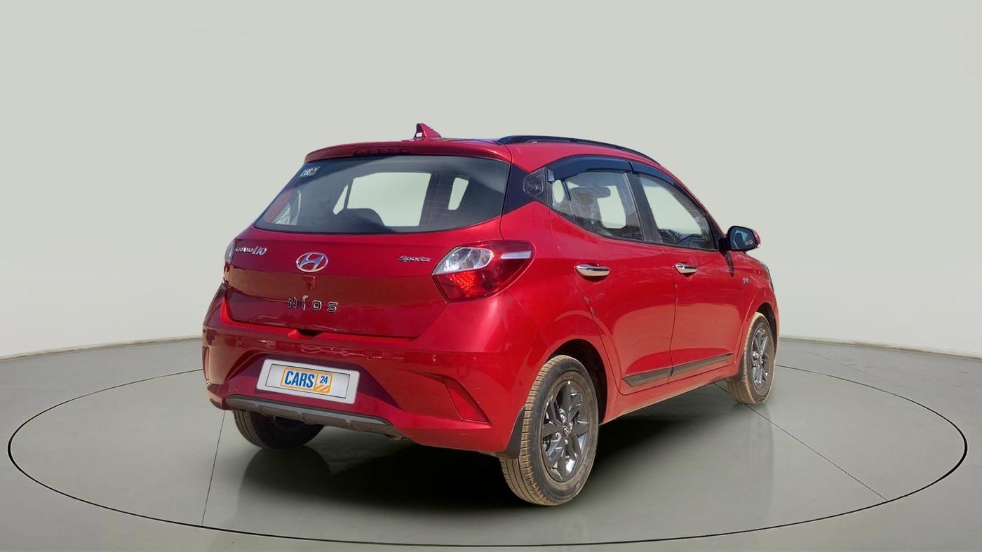 2020 Hyundai GRAND I10 NIOS SPORTZ AMT 1.2 KAPPA VTVT, Petrol, Automatic, 16,598 km, Right Back Diagonal