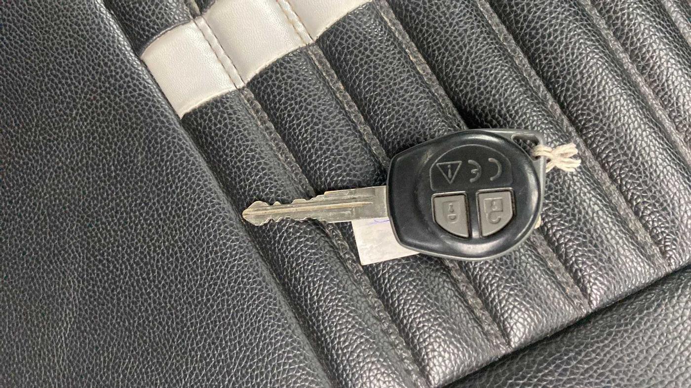 2021 Maruti Swift VXI AMT, Petrol, Automatic, 35,510 km, Key Close Up