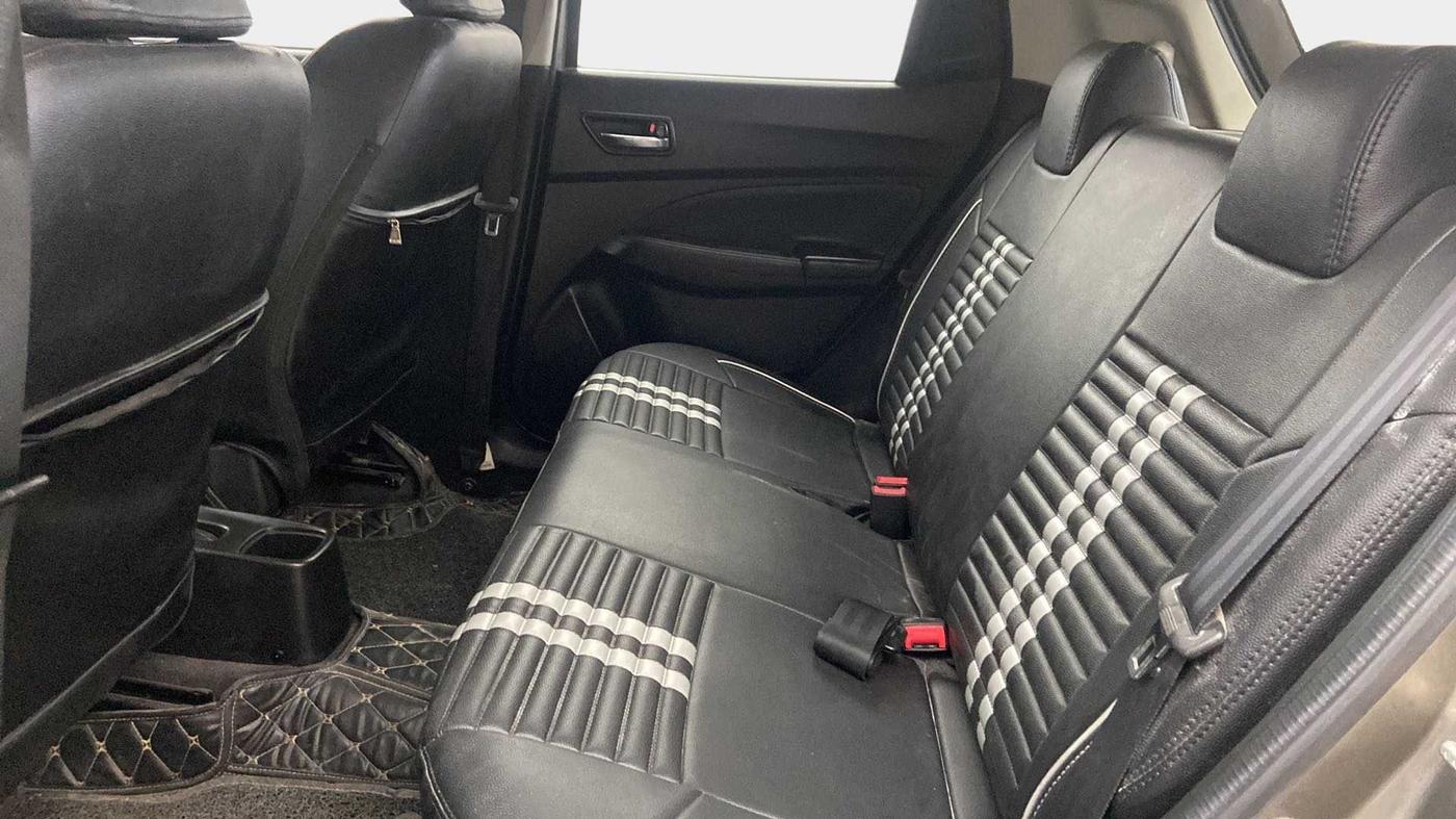 2021 Maruti Swift VXI AMT, Petrol, Automatic, 35,510 km, Right Side Rear Door Cabin