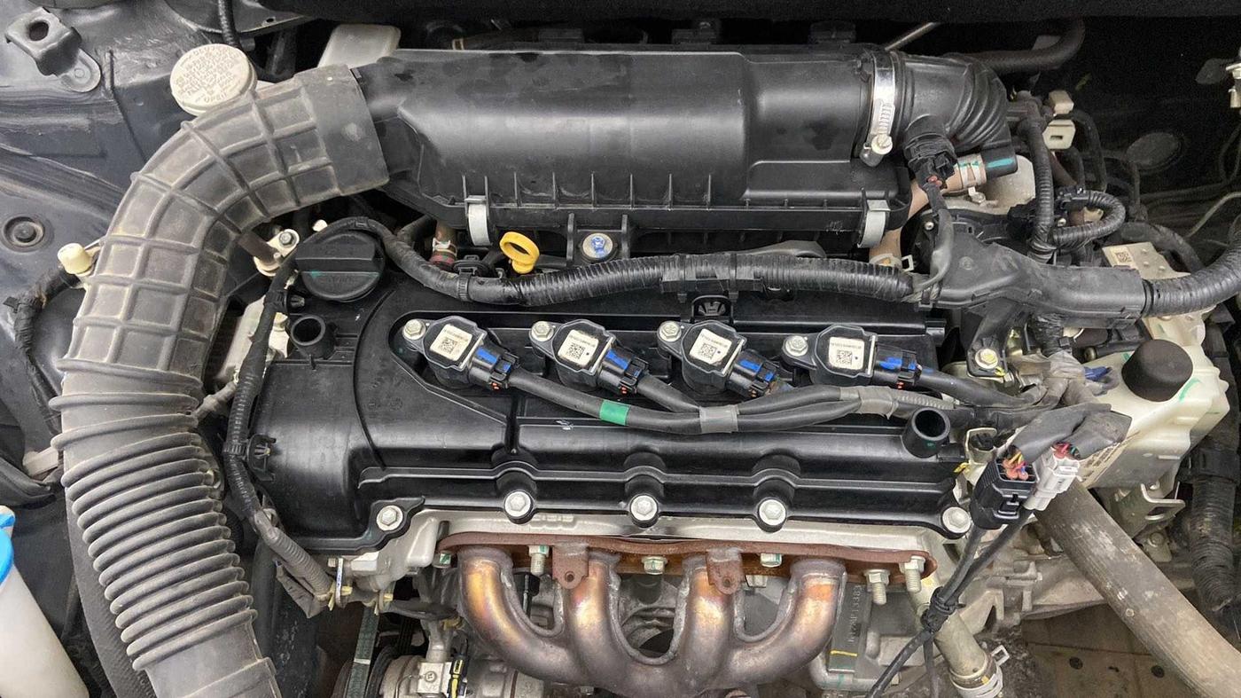 2021 Maruti Swift VXI AMT, Petrol, Automatic, 35,510 km, Open Bonet