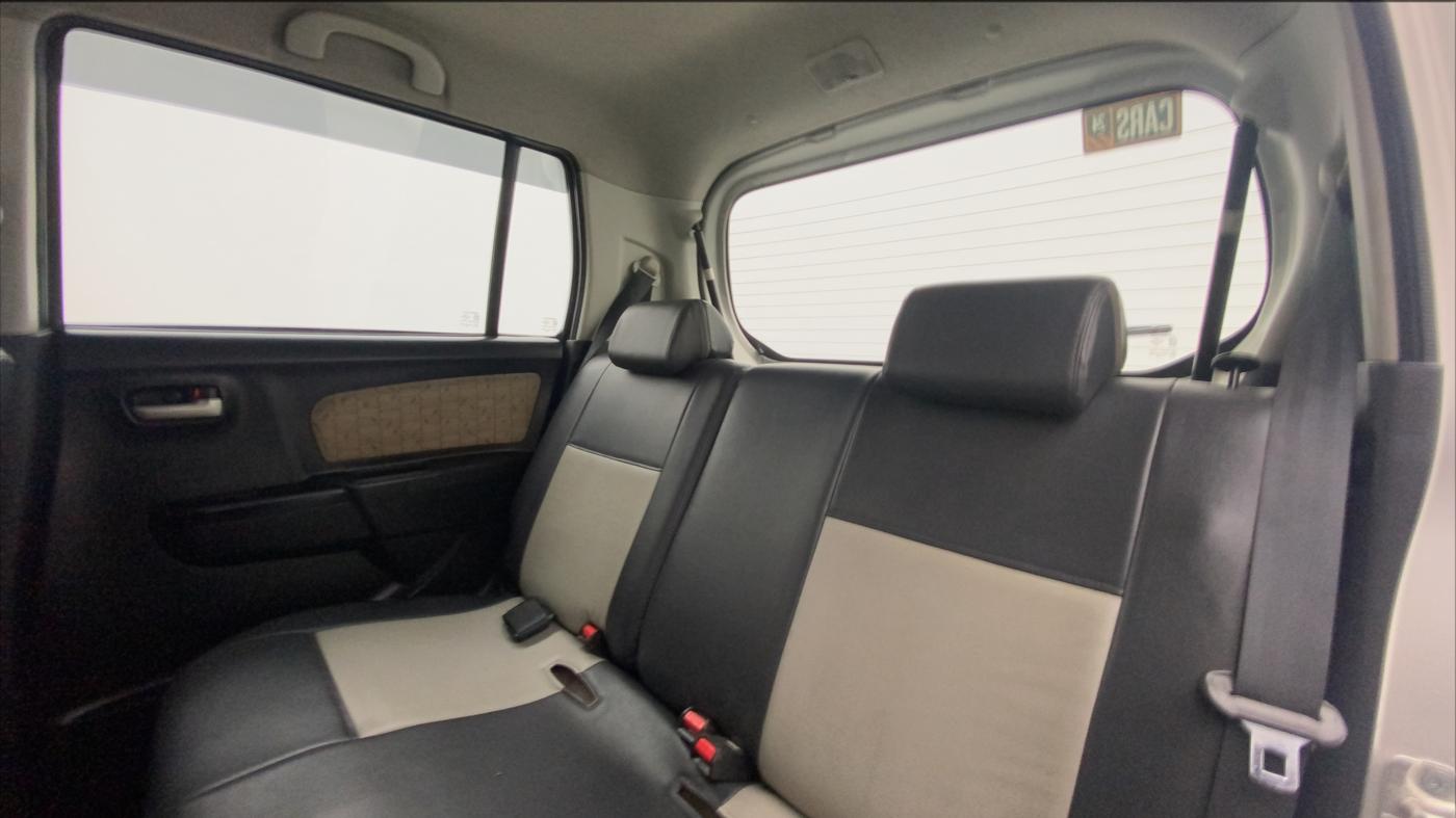 2017 Maruti Wagon R 1.0 VXI, Petrol, Manual, 35,643 km, Right Side Rear Door Cabin