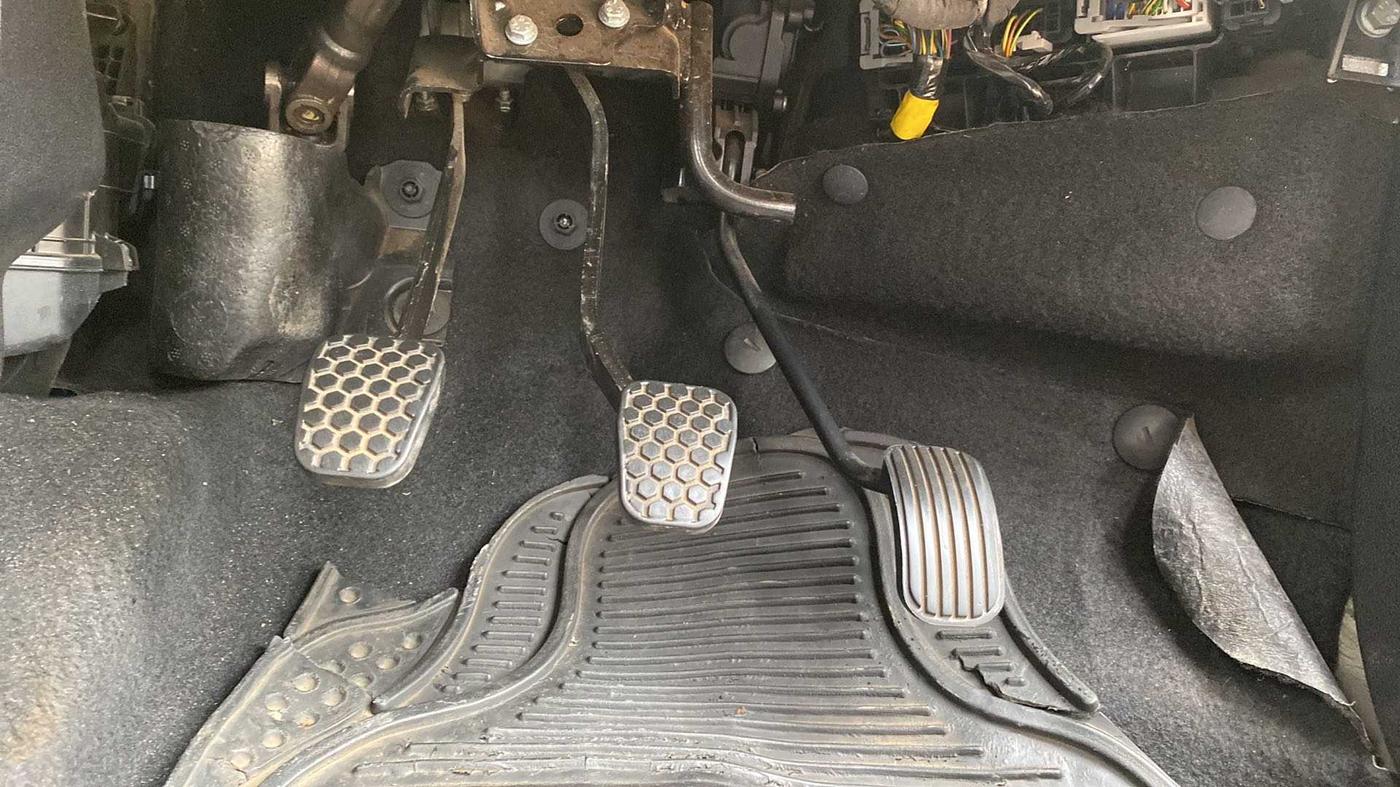 2022 Tata Tiago XZ PLUS CNG, CNG, Manual, 16,915 km, Pedals
