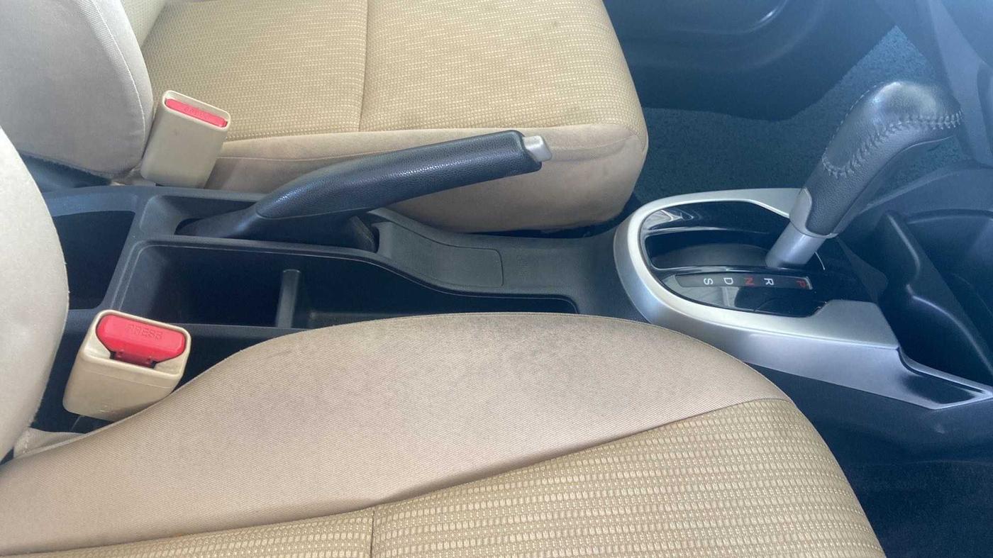 2017 Honda Jazz 1.2L I-VTEC V AT, Petrol, Automatic, 44,475 km, Gear Lever
