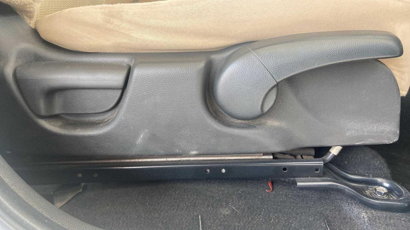 2017 Honda Jazz 1.2L I-VTEC V AT, Petrol, Automatic, 44,475 km, Driver Side Adjustment Panel