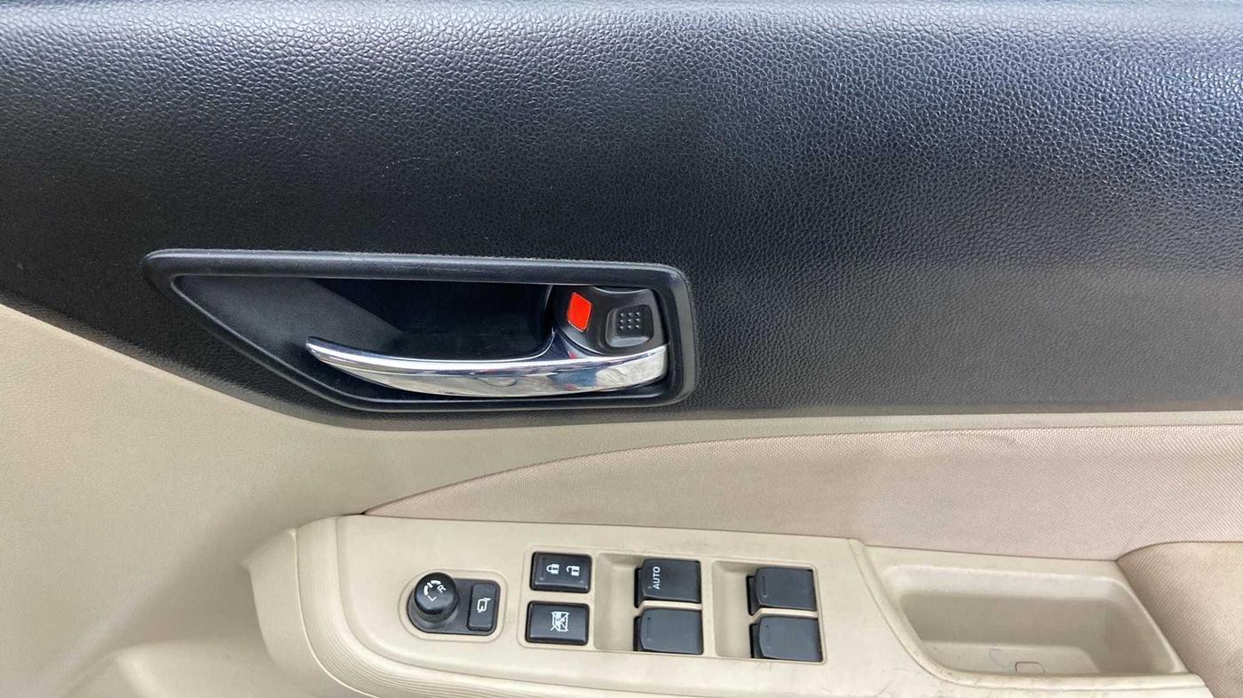 2021 Maruti Dzire VXI AMT, Petrol, Automatic, 48,982 km, Driver Side Door Panels Control