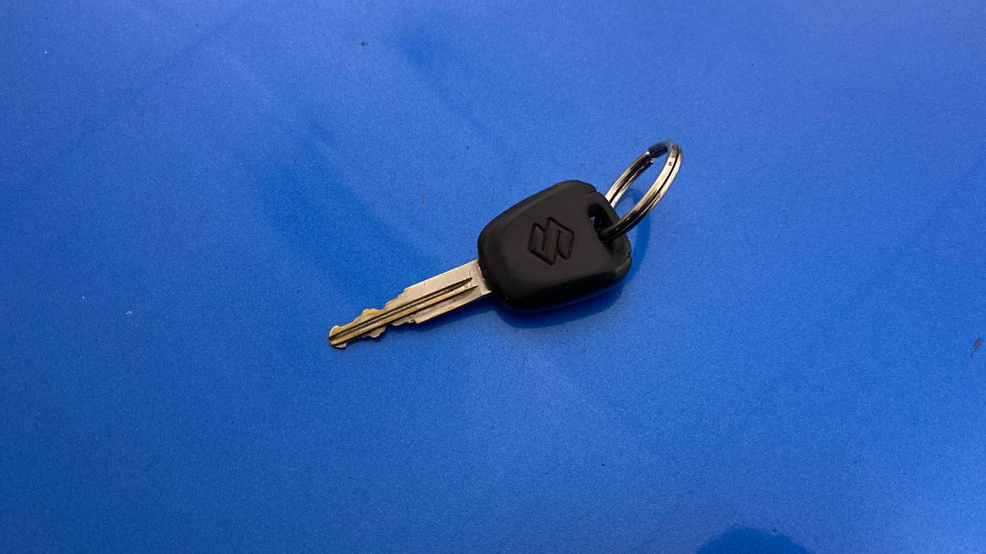 2016 Maruti Alto K10 VXI, Petrol, Manual, 42,803 km, Key Close Up