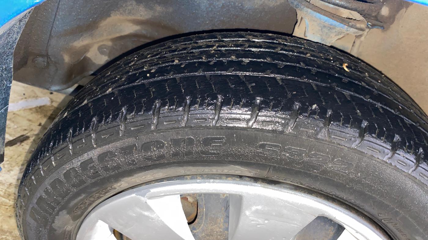 2016 Maruti Alto K10 VXI, Petrol, Manual, 42,803 km, Left Front Tyre Tread