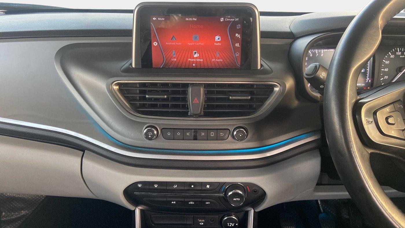 2020 Tata ALTROZ XZ PETROL, Petrol, Manual, 29,960 km, Air Conditioner