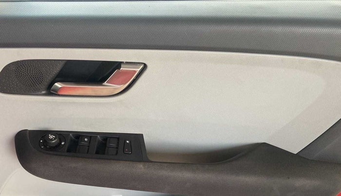 2020 Tata ALTROZ XZ PETROL, Petrol, Manual, 29,960 km, Driver Side Door Panels Control