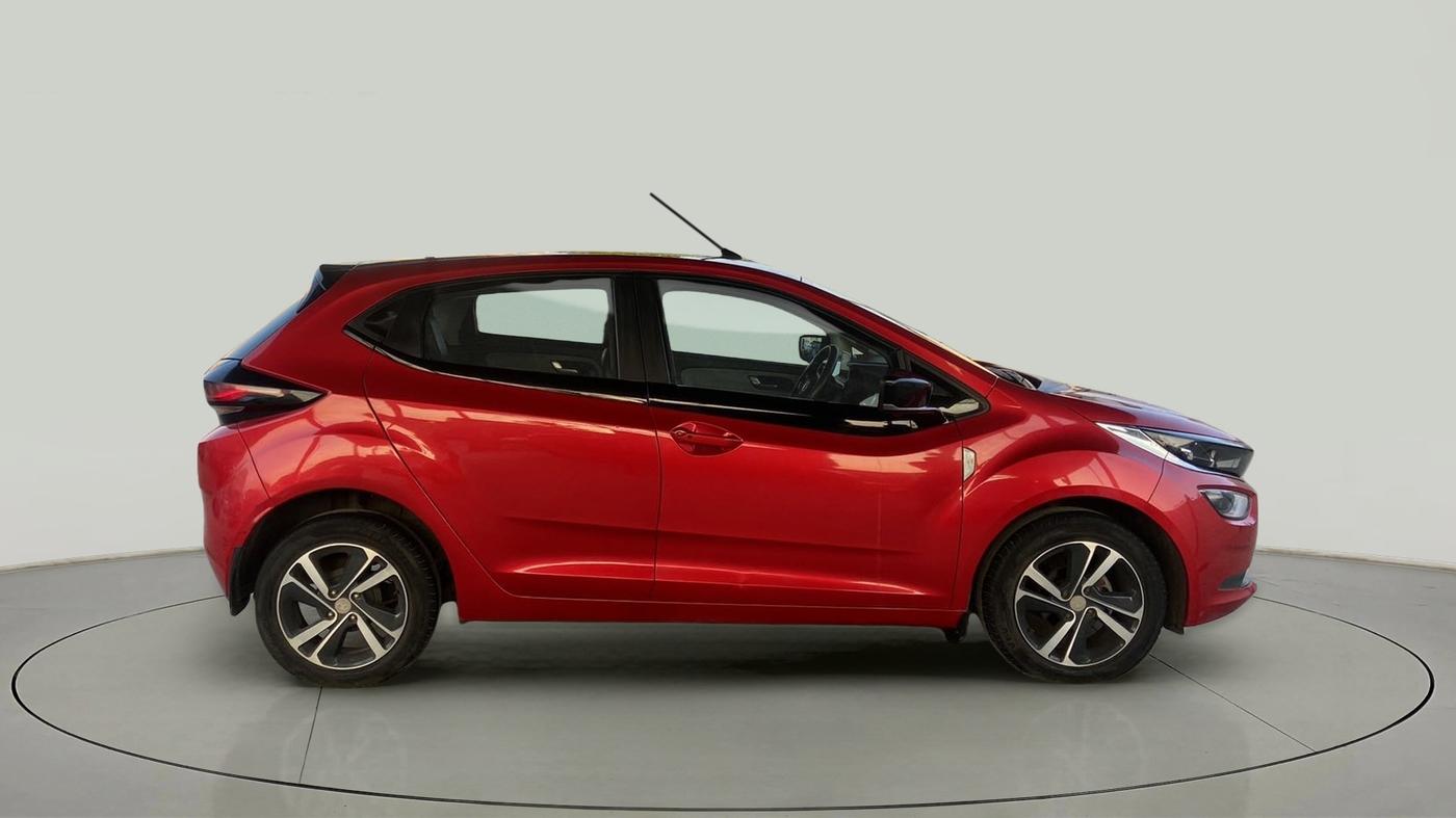 2020 Tata ALTROZ XZ PETROL, Petrol, Manual, 29,960 km, Right Side View