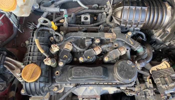 2020 Tata ALTROZ XZ PETROL, Petrol, Manual, 29,960 km, Open Bonet