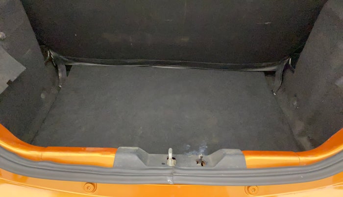 2016 Tata Tiago XZ PETROL, Petrol, Manual, 68,327 km, Boot Inside