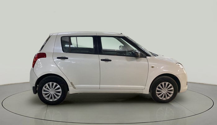2011 Maruti Swift VXI, Petrol, Manual, 57,362 km, Right Side View