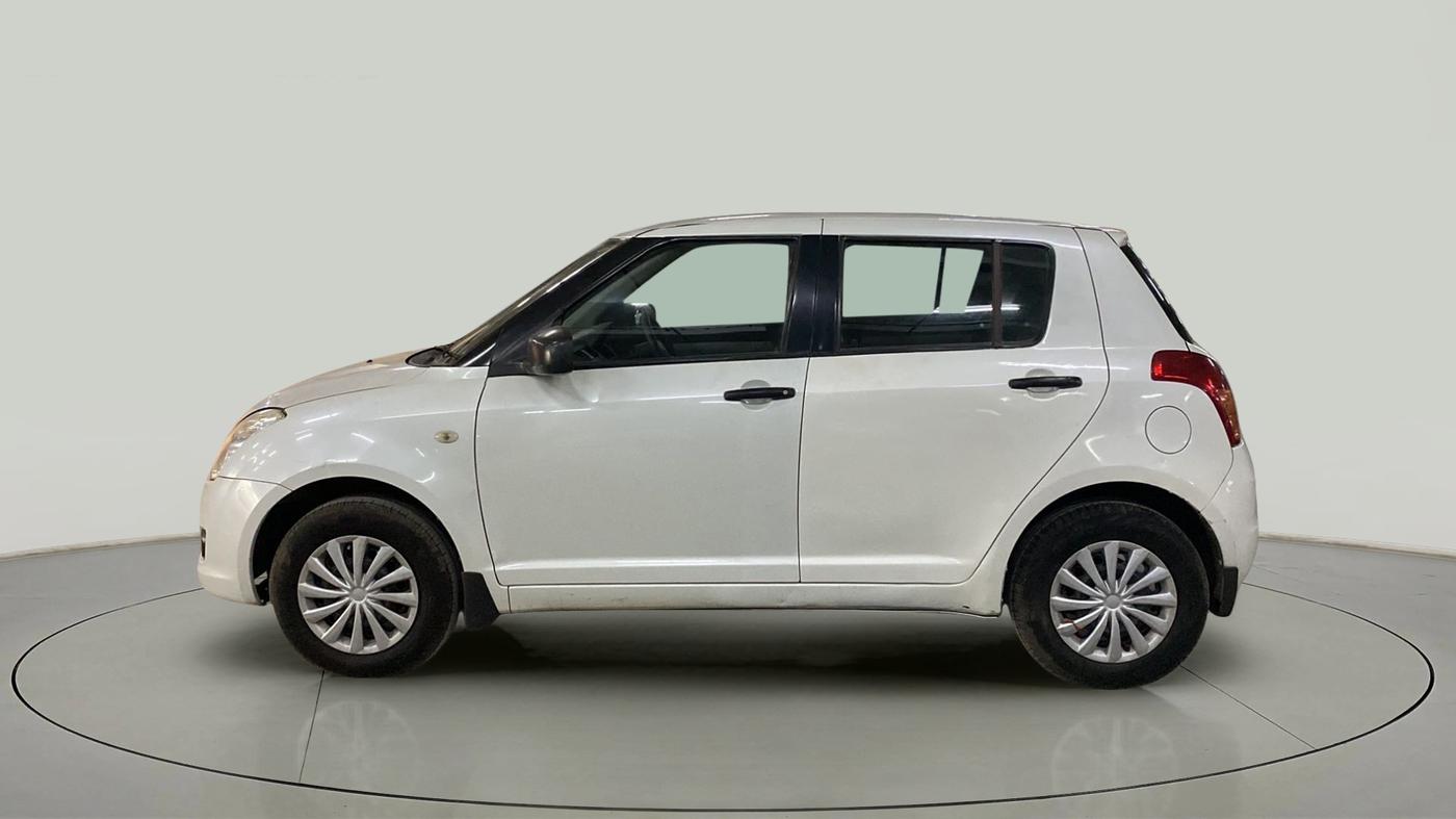 2011 Maruti Swift VXI, Petrol, Manual, 57,362 km, Left Side