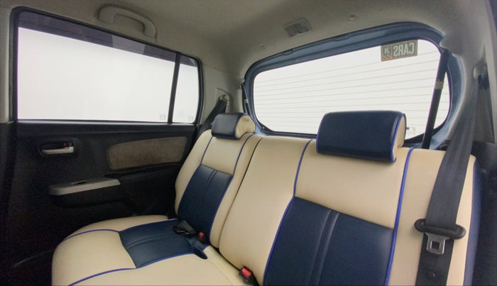 2016 Maruti Wagon R 1.0 VXI, Petrol, Manual, 65,867 km, Right Side Rear Door Cabin